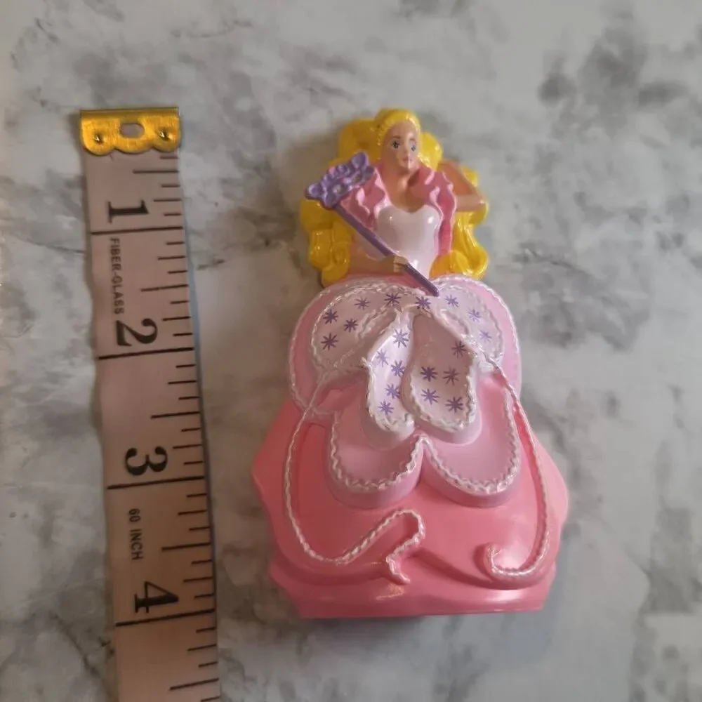 Barbie vintage figurine